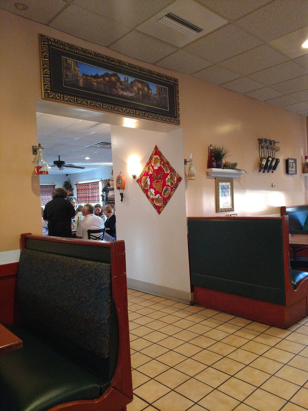 Sanzones Italian Restaurant | restaurant | 2897 Stuarts Draft Hwy, Stuarts Draft, VA 24477, USA | 5403373373 OR +1 540-337-3373