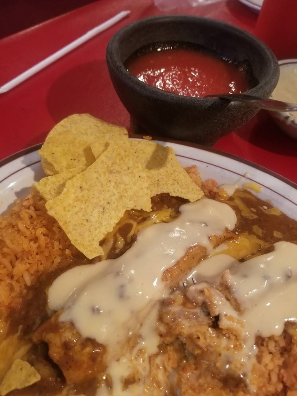 Poquito De Mexico | restaurant | 422 W Main St, Yukon, OK 73099, USA | 4053549902 OR +1 405-354-9902