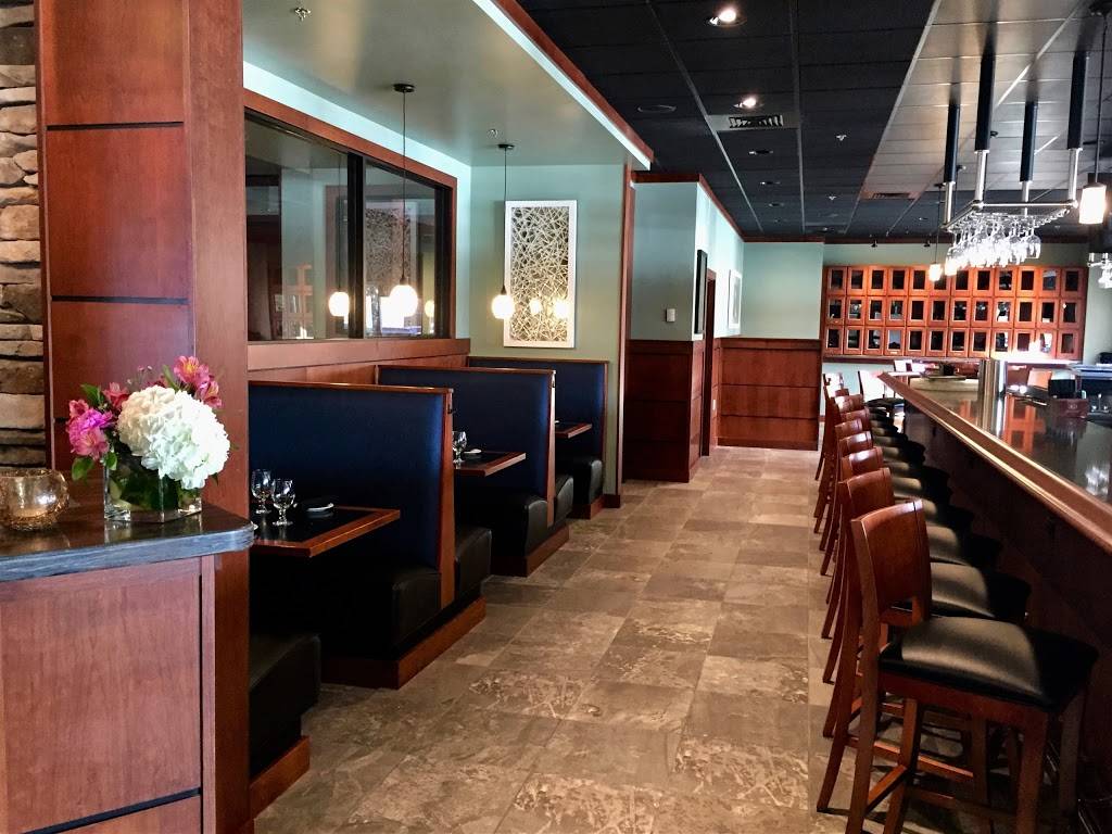 Baxters American Grille | restaurant | 100 Trade Center Drive, Champaign, IL 61820, USA | 2172399299 OR +1 217-239-9299