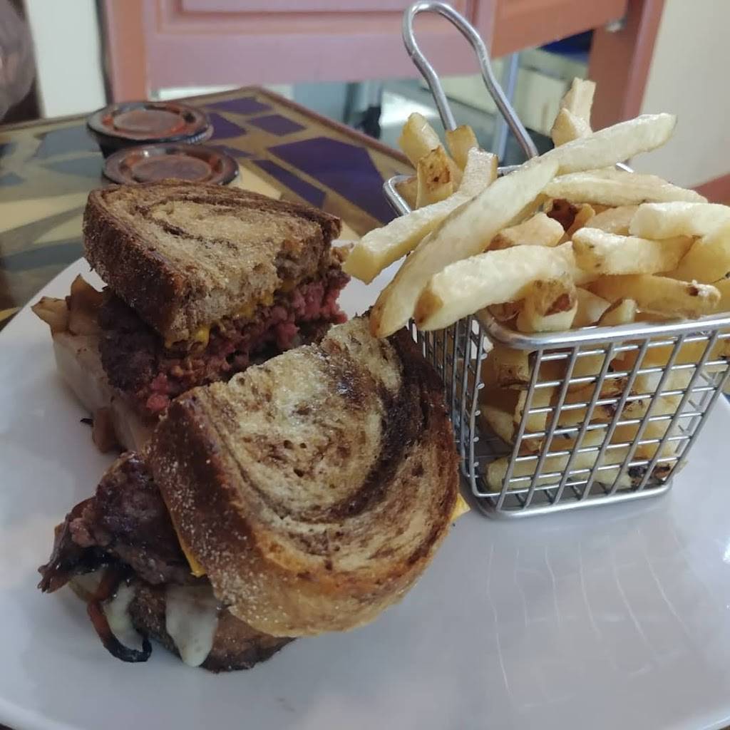 Luckey Junction | restaurant | 240 Main St, Luckey, OH 43443, USA | 4198014115 OR +1 419-801-4115