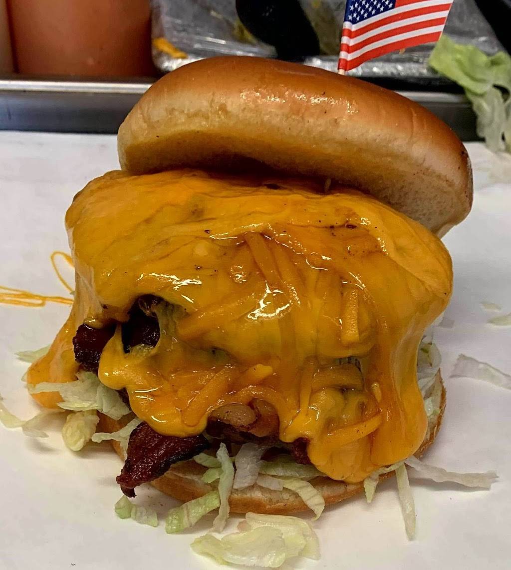 The Patty Wagon | restaurant | 6141 Center St, Paradise, CA 95969, USA | 9254978589 OR +1 925-497-8589