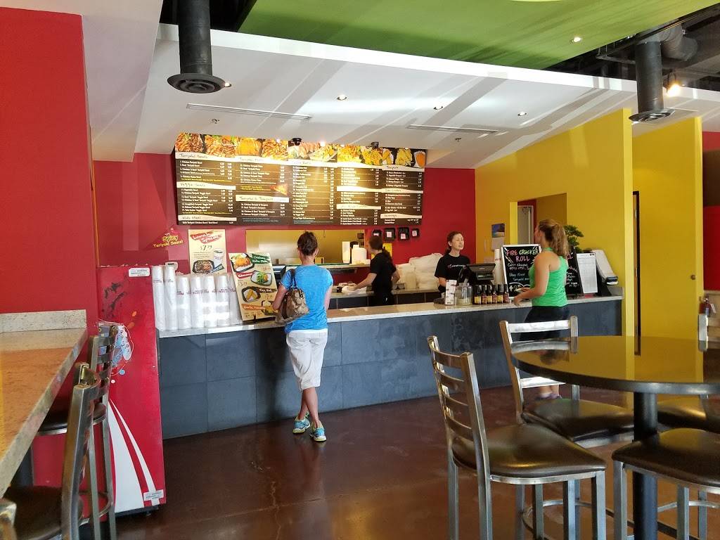 Yogis Grill | restaurant | 2043 S Ellsworth Rd #104, Mesa, AZ 85209, USA | 4803801213 OR +1 480-380-1213