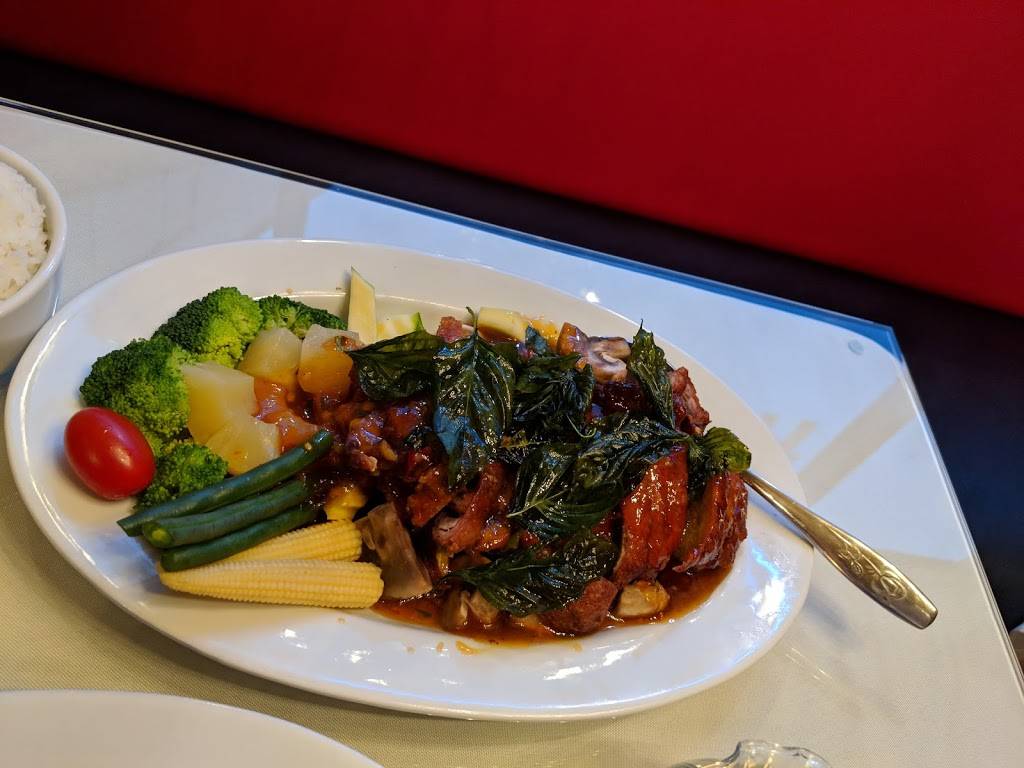 Siam Corner Thai Kitchen & Pho | restaurant | 199 Broad St, Windsor, CT 06095, USA | 8602988082 OR +1 860-298-8082