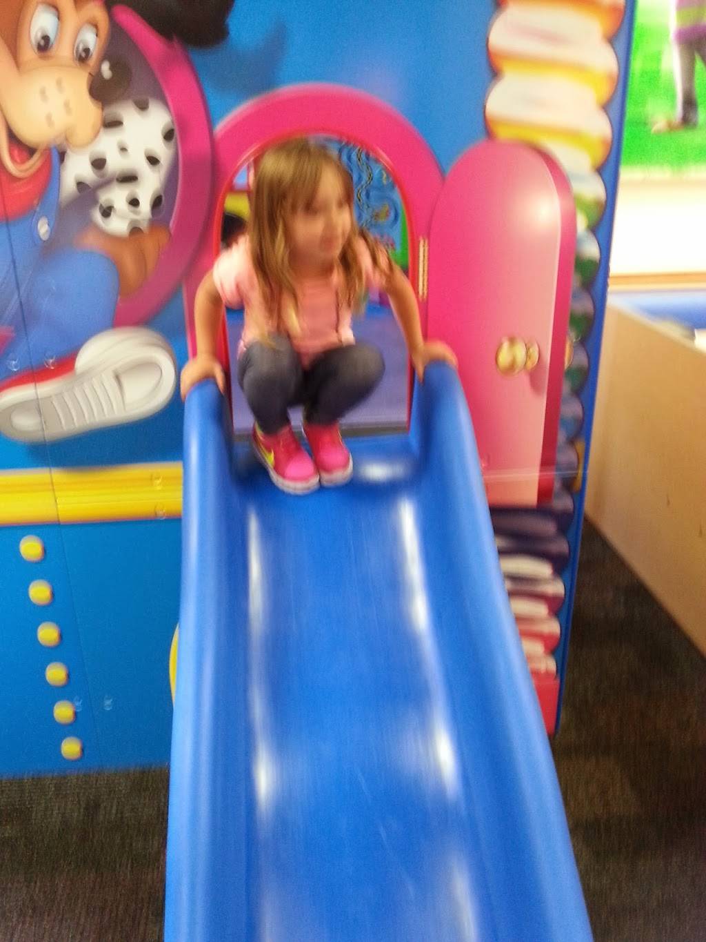 Chuck E. Cheese | restaurant | 2241 W Memorial Rd, Oklahoma City, OK 73134, USA | 4057488200 OR +1 405-748-8200