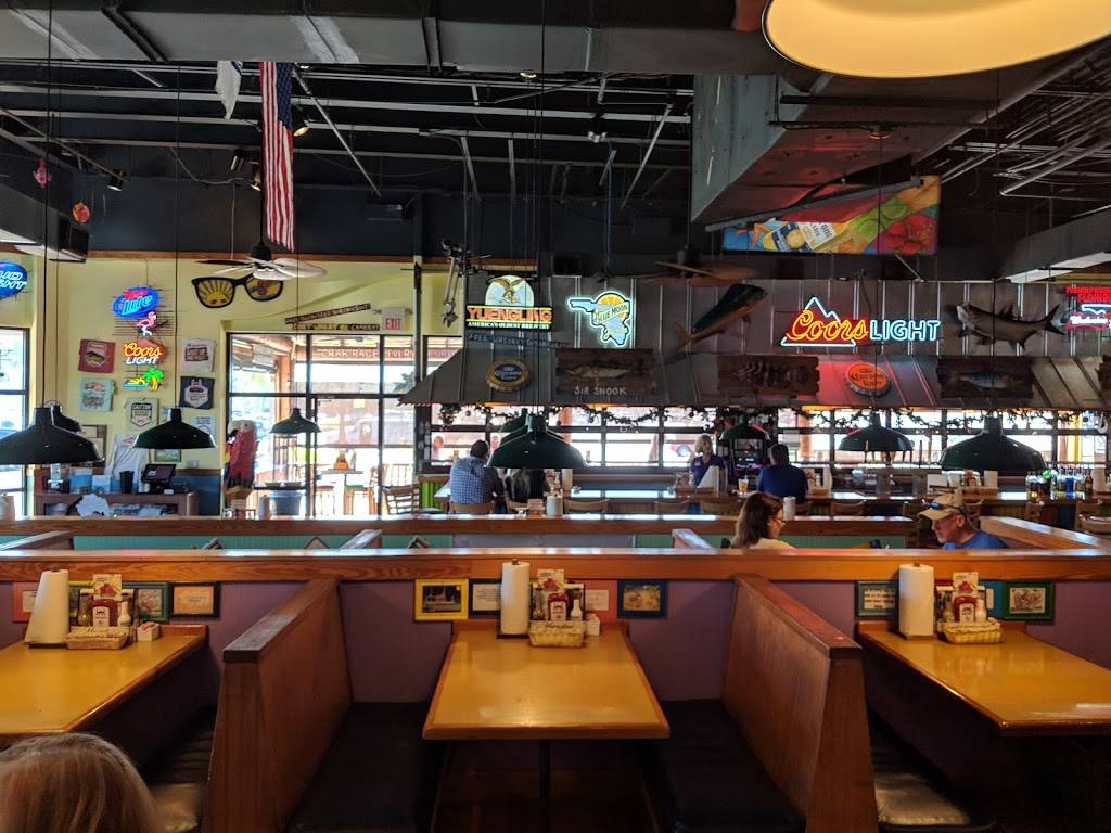 Pinchers | restaurant | 10029 Gulf Center Dr, Fort Myers, FL 33913, USA | 2394154040 OR +1 239-415-4040