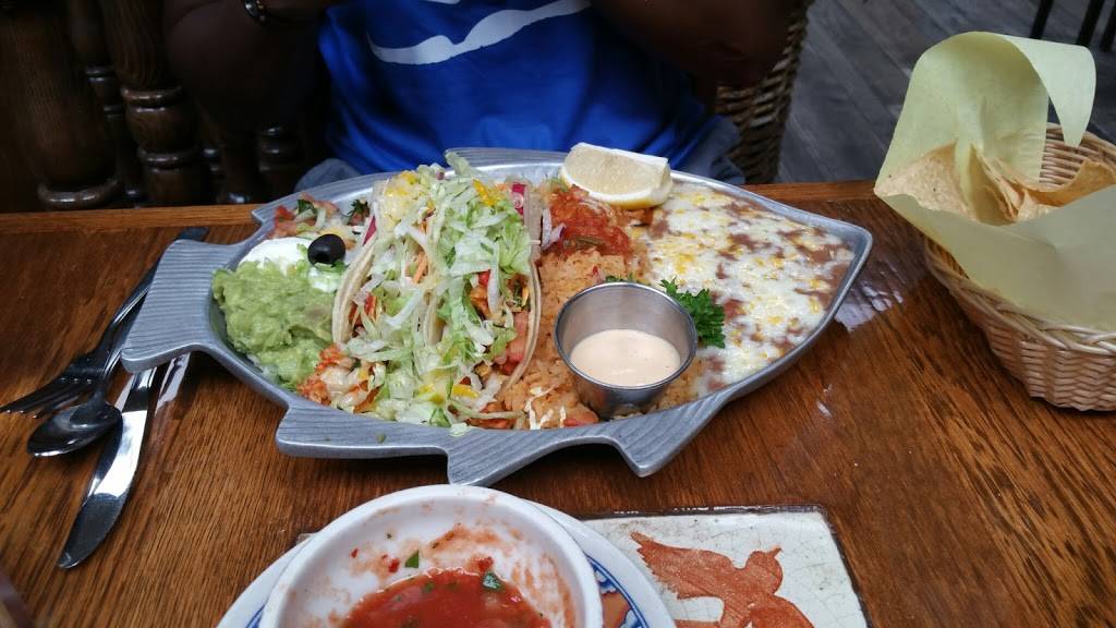 Panchos Restaurant | restaurant | 3615 Highland Ave, Manhattan Beach, CA 90266, USA | 3105456670 OR +1 310-545-6670