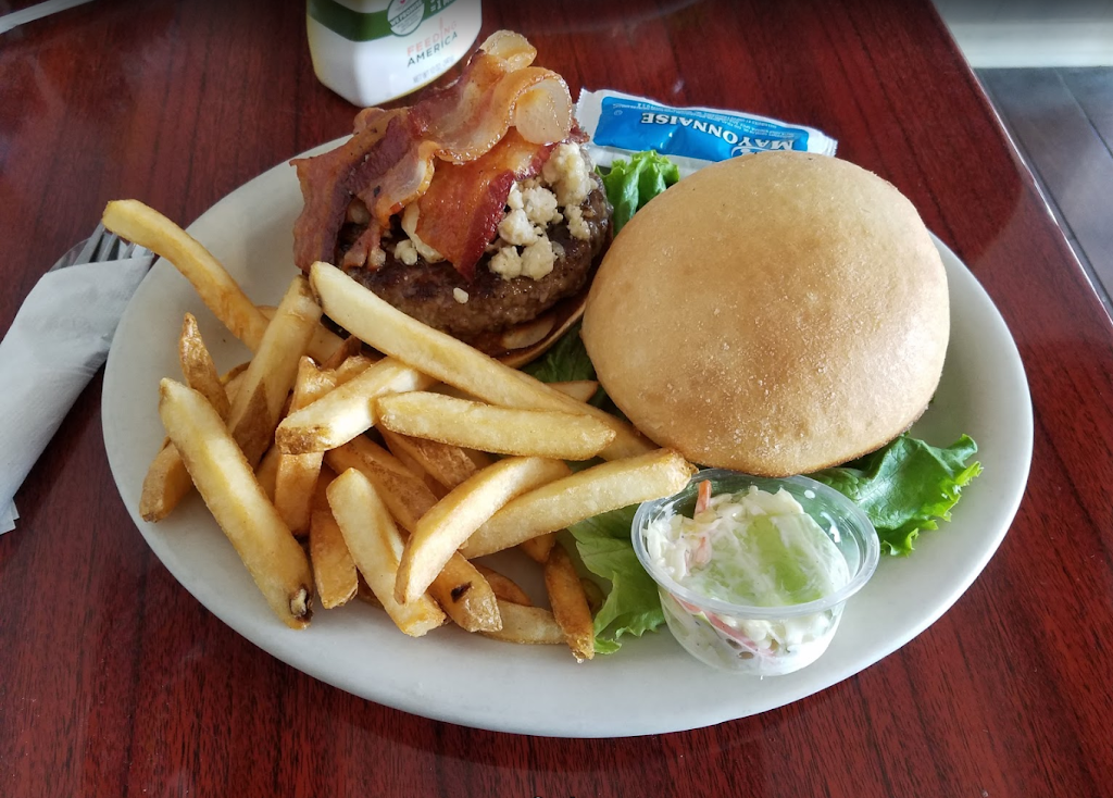 Kays Family Restaurant | restaurant | 6475 Central Avenue North, St. Petersburg, FL 33710, USA | 7273817119 OR +1 727-381-7119