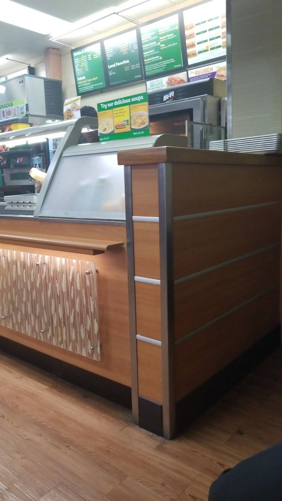 Subway | restaurant | 301 South State Road 7, Hollywood, FL 33023, USA | 9549631010 OR +1 954-963-1010