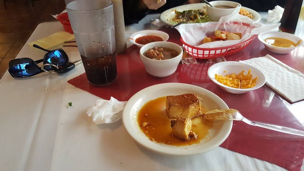 El Molcajete Estilo Jalisco Mexican Restaurant | restaurant | 4404 Walzem Rd, San Antonio, TX 78218, USA | 2106500600 OR +1 210-650-0600