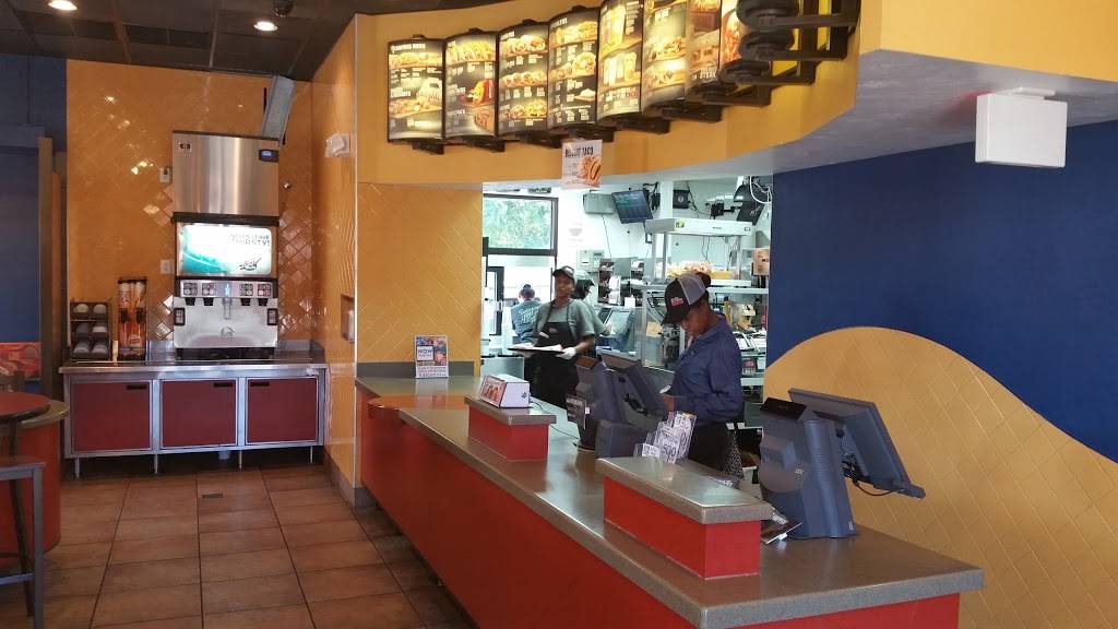 Taco Bell | meal takeaway | 9854 S Military Trail, Boynton Beach, FL 33436, USA | 5617348226 OR +1 561-734-8226