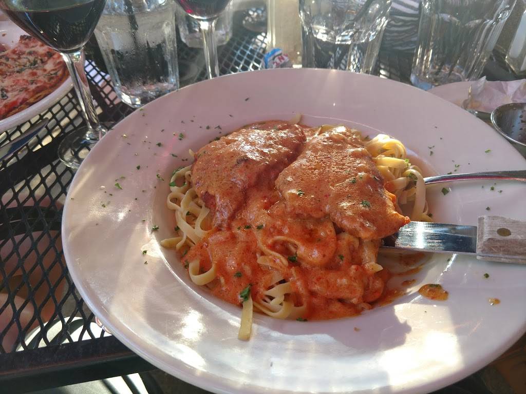 Marcos Restaurant and Lounge | restaurant | 2380 E 54th St, Indianapolis, IN 46220, USA | 3172517000 OR +1 317-251-7000