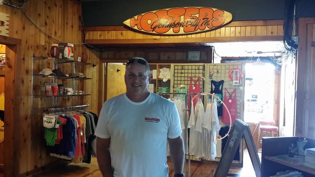 Hooters | restaurant | 2288 N Roan St, Johnson City, TN 37601, USA | 4236101484 OR +1 423-610-1484