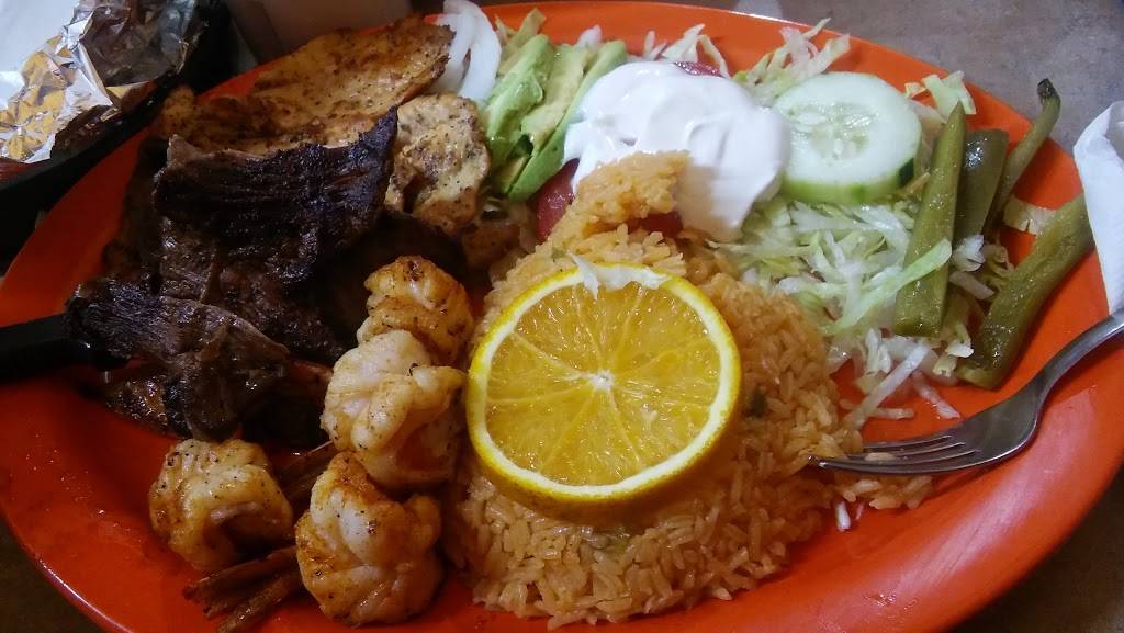 El Taco Veloz | restaurant | 6701 N Tryon St, Charlotte, NC 28213, USA | 7049215721 OR +1 704-921-5721