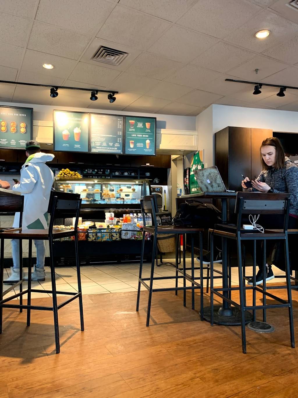 Starbucks | cafe | 2 Atlantic Ave, Boston, MA 02110, USA | 6177237819 OR +1 617-723-7819