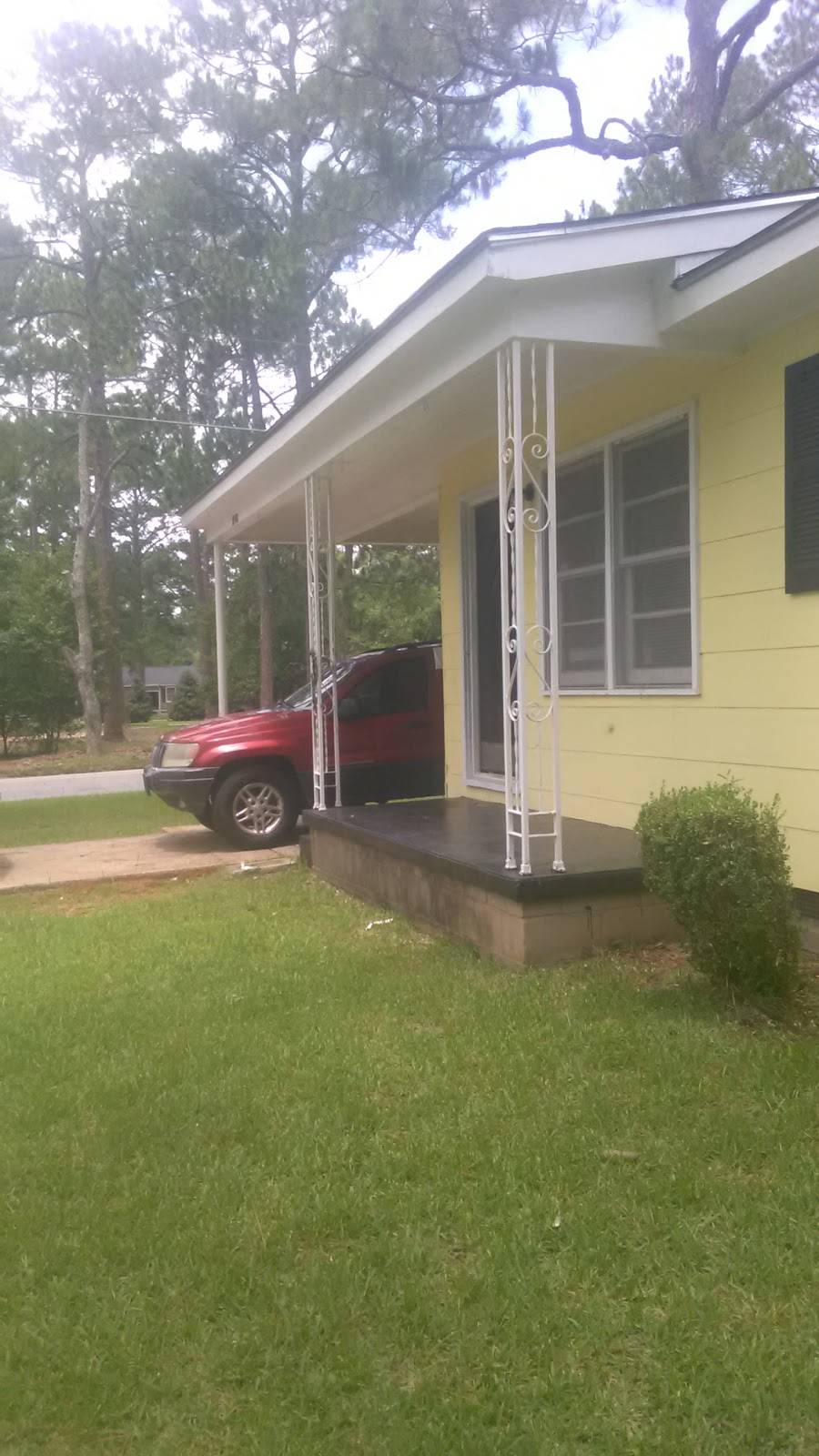 KFC | restaurant | 1723 E Oglethorpe Blvd, Albany, GA 31705, USA | 2294390181 OR +1 229-439-0181