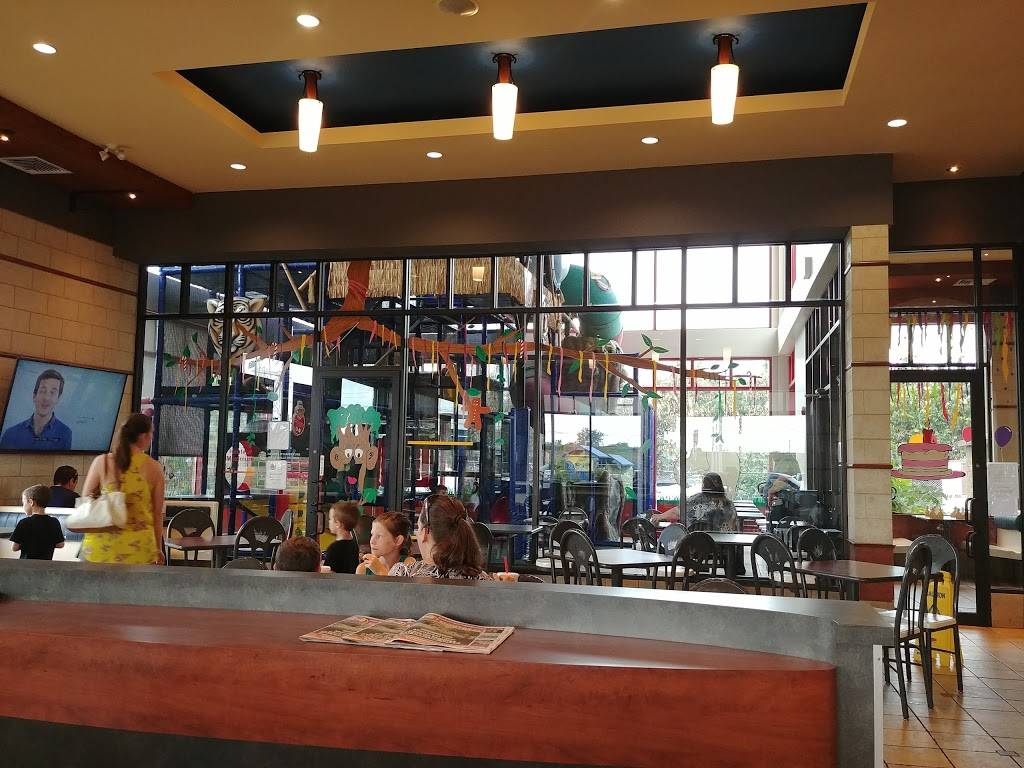 Burger King | restaurant | 7850 Boulevard Cousineau, Saint-Hubert, QC J3Z 1H2, Canada | 4506785150 OR +1 450-678-5150