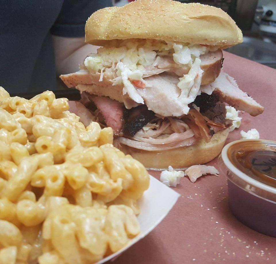 Deanos Pizza | restaurant | 52 N 7th St, McConnelsville, OH 43756, USA | 7409623463 OR +1 740-962-3463