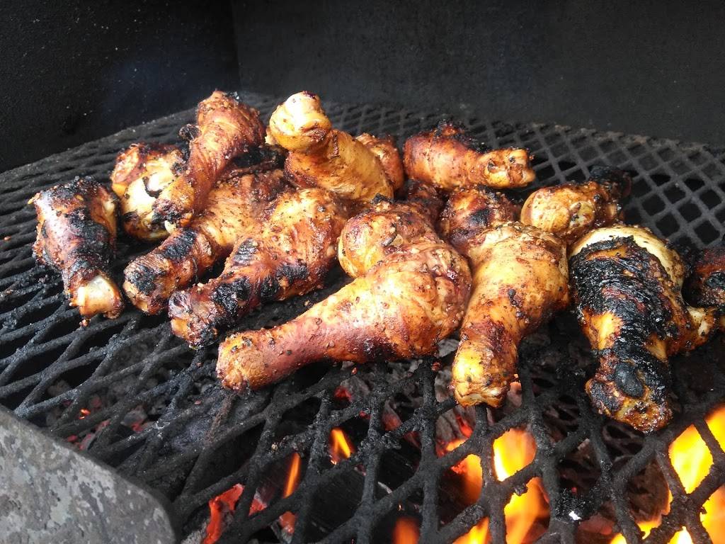 Red Barrel BBQ & Catering | restaurant | 2941 S Wilson Rd, Radcliff, KY 40160, USA | 5023372262 OR +1 502-337-2262