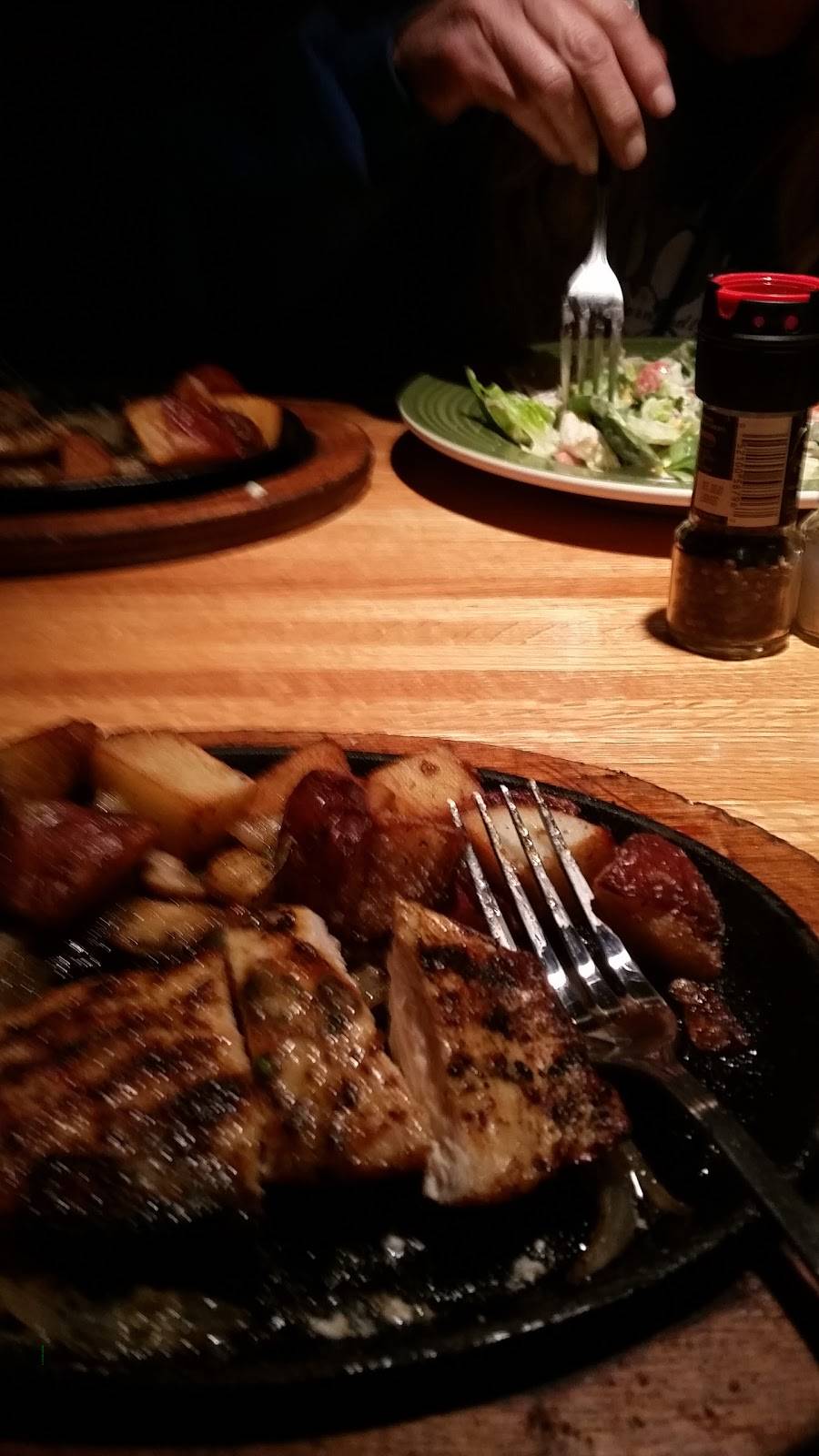 Applebees Grill + Bar | restaurant | 50 Corbin Center Dr, Corbin, KY 40701, USA | 6065280465 OR +1 606-528-0465