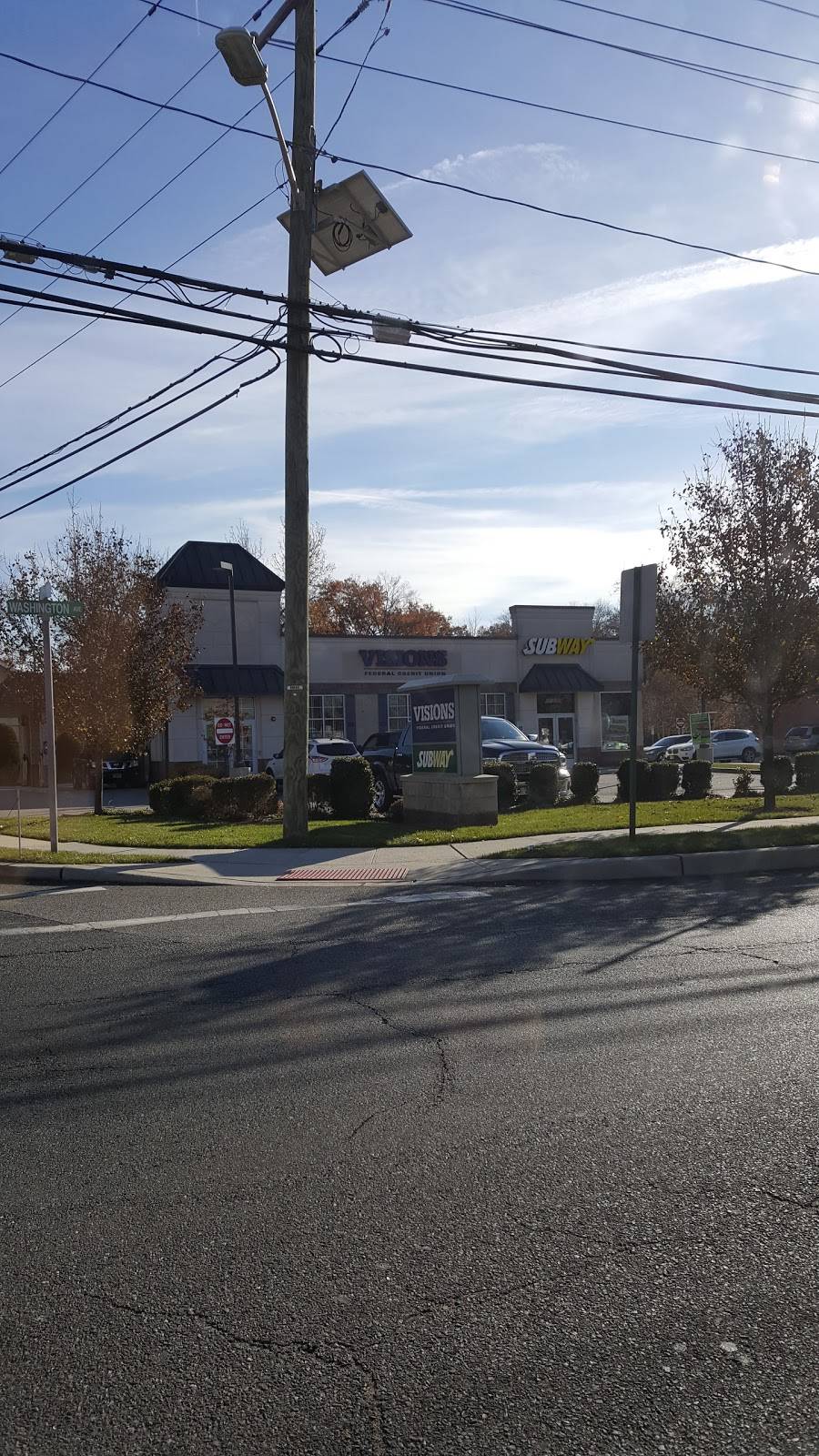 Subway Restaurants | restaurant | 5 N Washington Ave, Dumont, NJ 07628, USA | 2013841130 OR +1 201-384-1130