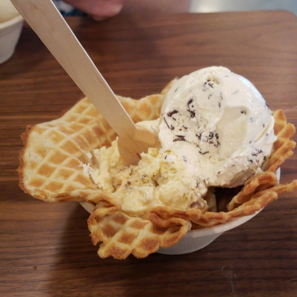 Long Beach Creamery | restaurant | 222 E Broadway, Long Beach, CA 90802, USA | 5624350515 OR +1 562-435-0515