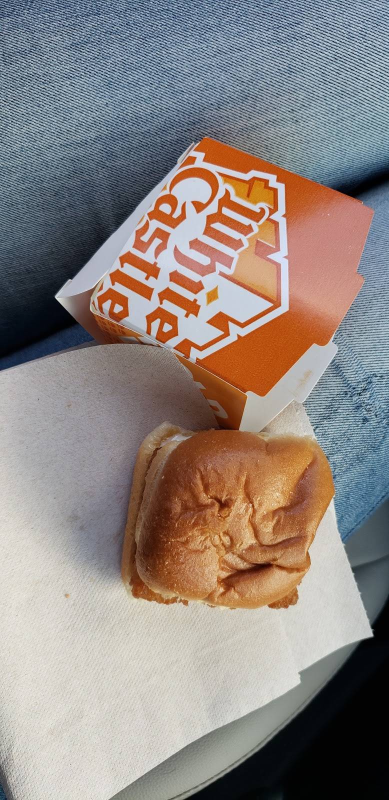 White Castle | restaurant | 6364 Woodward Ave, Detroit, MI 48202, USA | 3139725556 OR +1 313-972-5556