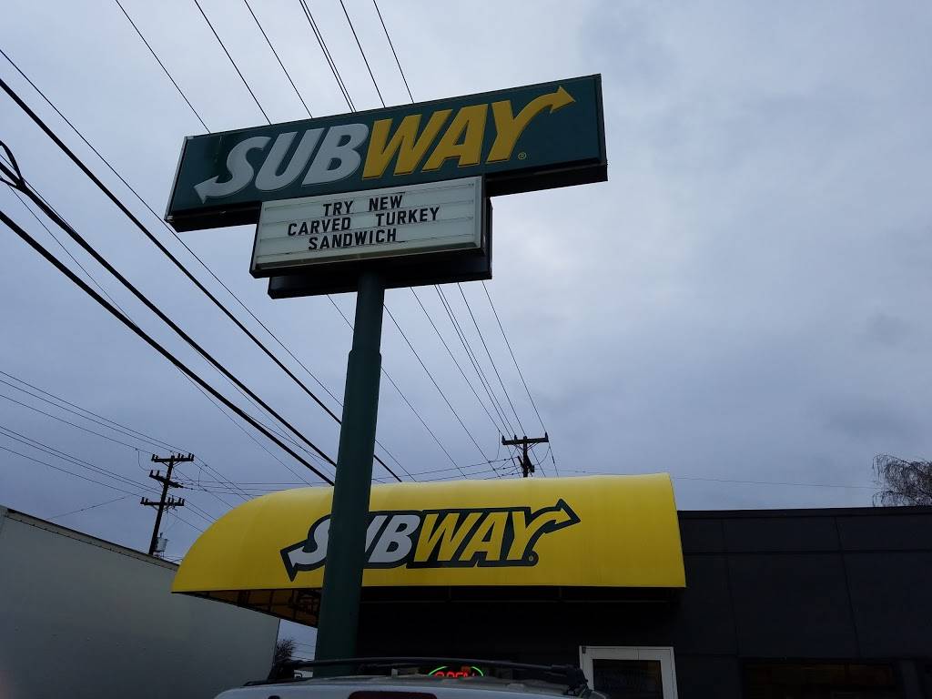 Subway | meal takeaway | 5603 4th Ave S, Seattle, WA 98108, USA | 2067624110 OR +1 206-762-4110