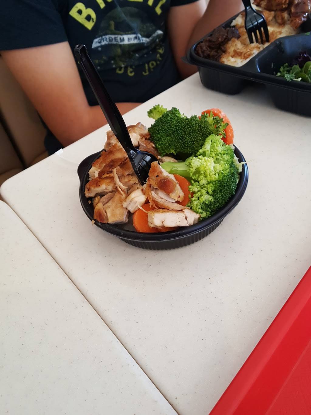 WaBa Grill | restaurant | 12721 Main St, Hesperia, CA 92345, USA | 7602448592 OR +1 760-244-8592