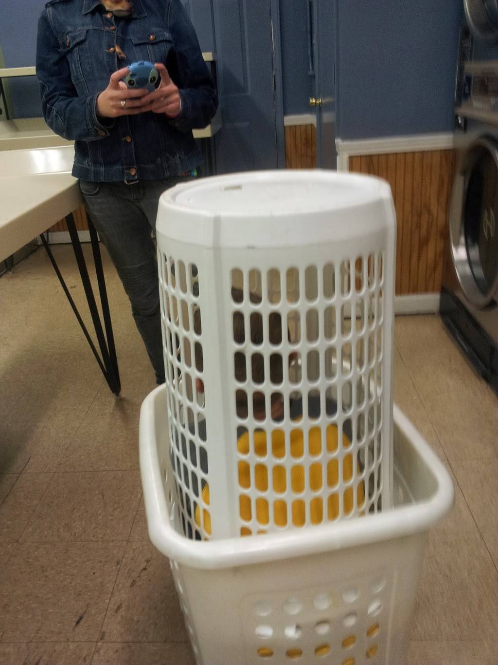 Subway | restaurant | 1922 16th St NE, Hickory, NC 28601, USA | 8283248583 OR +1 828-324-8583