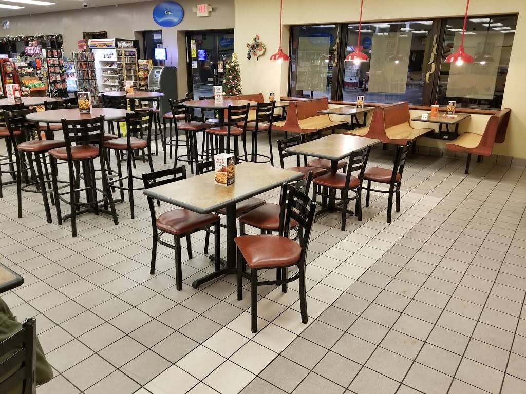 Taco Johns | restaurant | 400 Oasis Rd, Black River Falls, WI 54615, USA | 7152843010 OR +1 715-284-3010