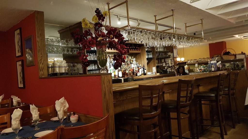 Symposion Greek Cuisine | restaurant | 148 Queen St E, Brampton, ON L6V 1B2, Canada | 9054543984 OR +1 905-454-3984