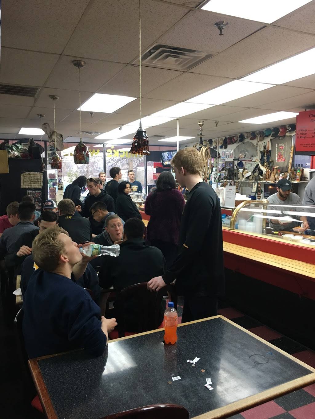 Chucks Cafe | restaurant | 1980 N Olden Ave, Trenton, NJ 08618, USA | 6098822140 OR +1 609-882-2140