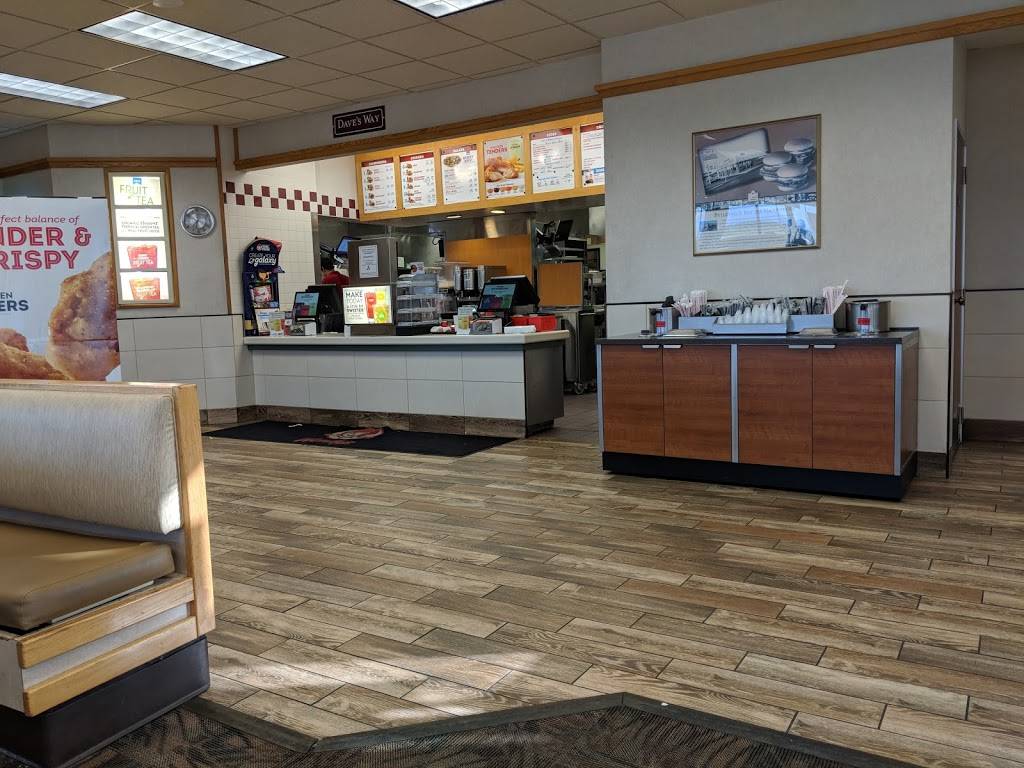 Wendys | restaurant | 11 Banbury Court, Fishersville, VA 22939, USA | 5403373930 OR +1 540-337-3930
