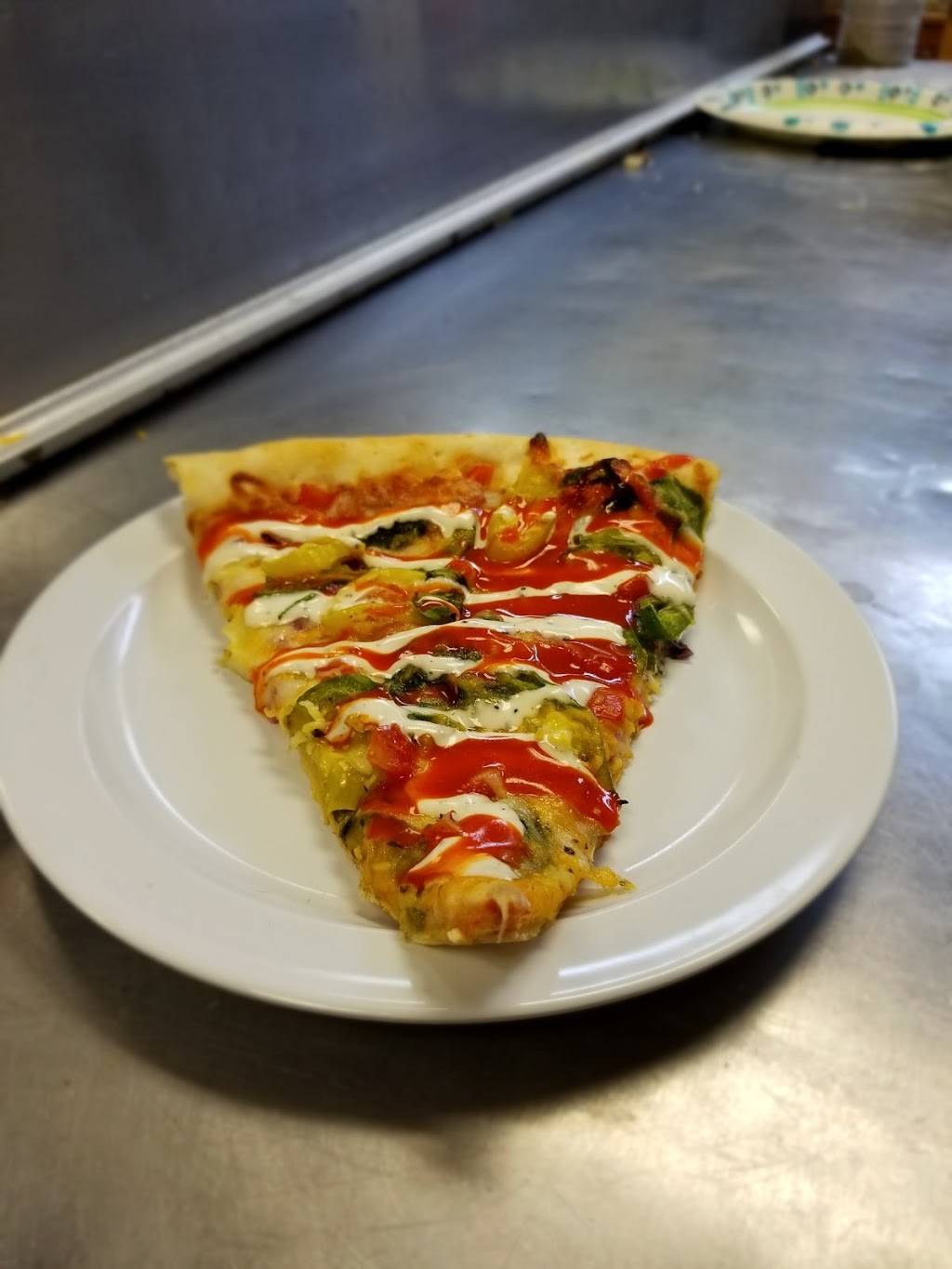 Sloans Calzones | restaurant | 190 N Merchant St, Decatur, IL 62523, USA | 2174224940 OR +1 217-422-4940