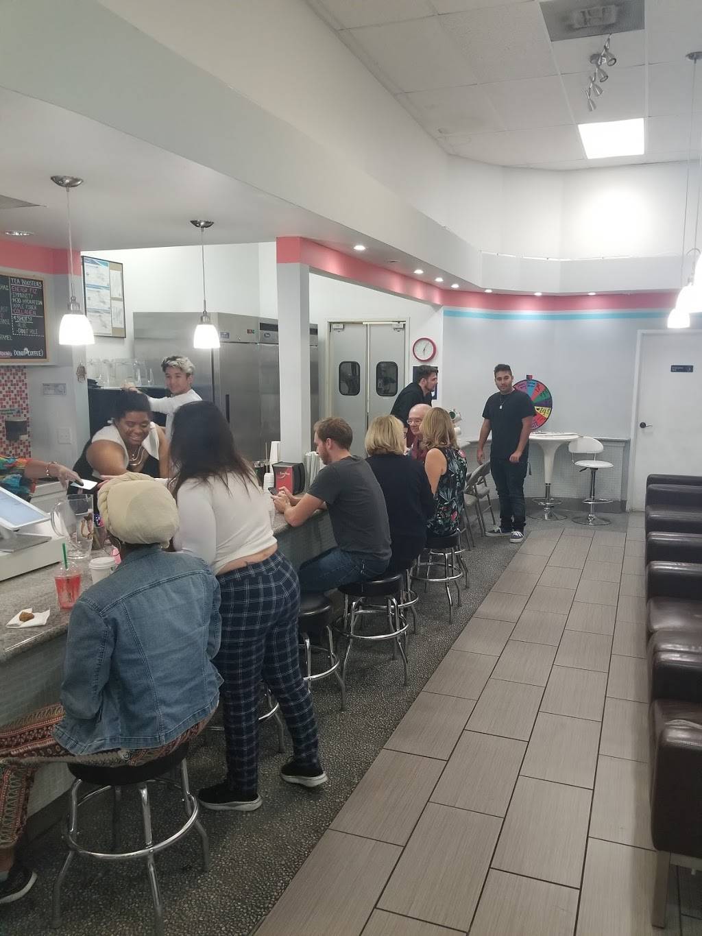 Healthy haven | restaurant | 19640 Sherman Way, Reseda, CA 91335, USA | 8187580308 OR +1 818-758-0308