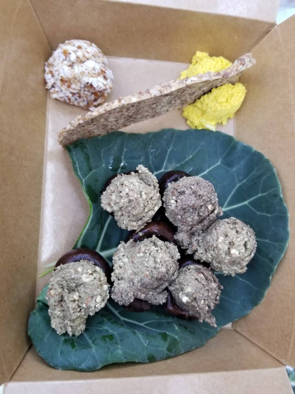 Raw Fresno | restaurant | 2405 Capitol St Ste 103, Fresno, CA 93721, USA | 5592505292 OR +1 559-250-5292