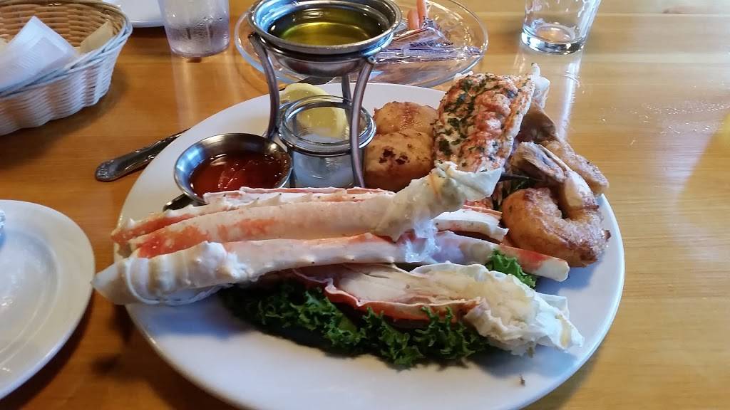 Suzys Steak & Seafood House | restaurant | 2701 County Rd CX, Portage, WI 53901, USA | 6087428400 OR +1 608-742-8400