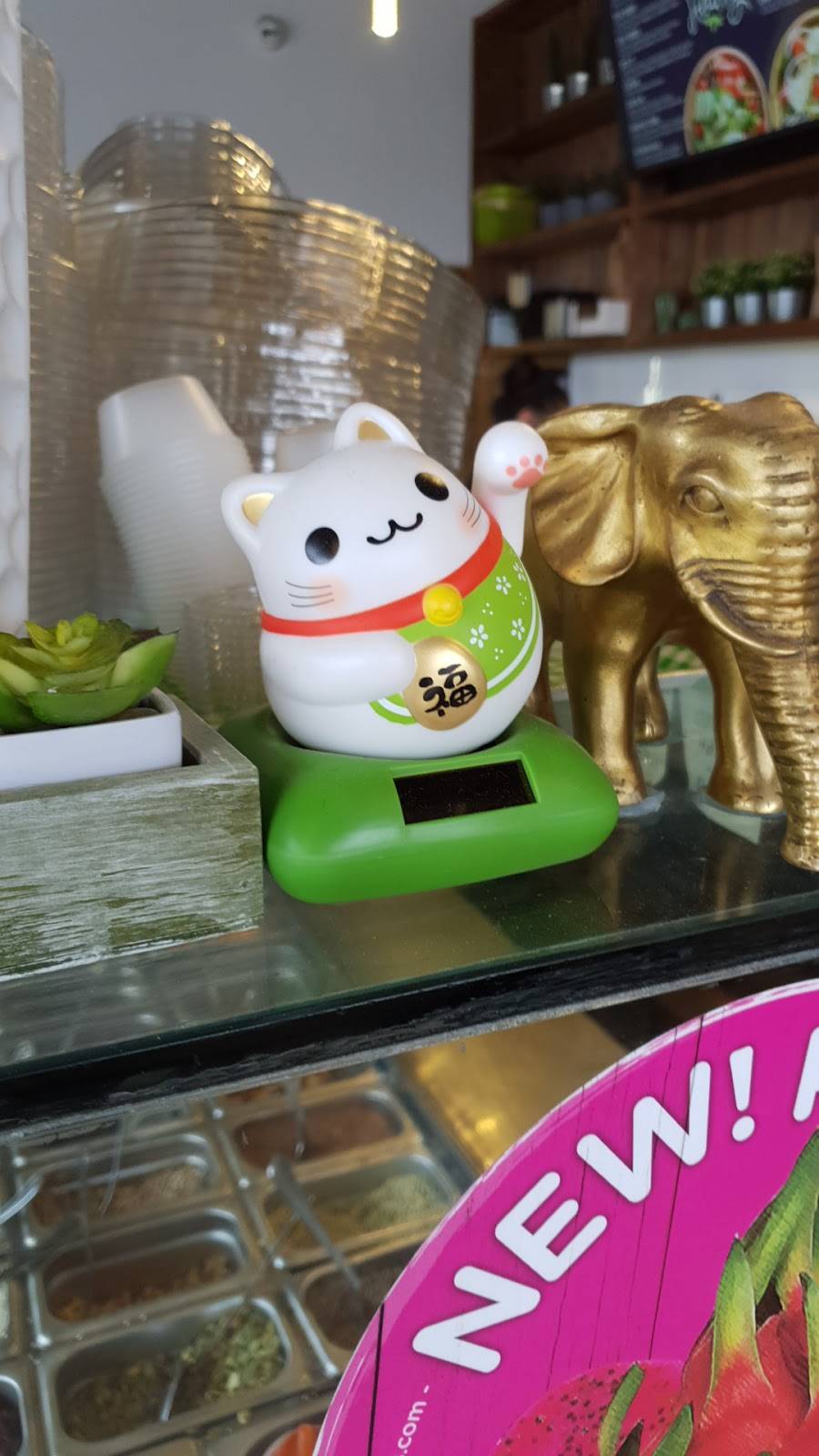 Fresh Addicts | restaurant | 71 Regional Rd 4, Milton, ON L9T 0R3, Canada | 9056938339 OR +1 905-693-8339