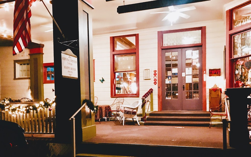 1911 Restaurant | restaurant | 1549 Glendale Ave, Petoskey, MI 49770, USA | 2313472410 OR +1 231-347-2410