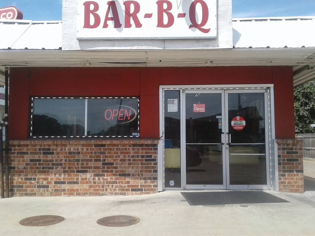 Wilsons BBQ | restaurant | 6513 Brentwood Stair Rd, Fort Worth, TX 76112, USA | 6822132343 OR +1 682-213-2343