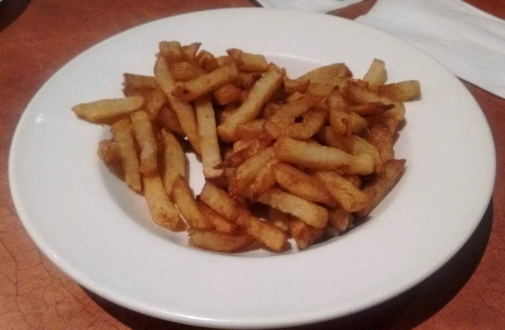 Place Souvenir | restaurant | 1495 Boulevard du Souvenir, Laval, QC H7N 5X1, Canada | 4506622525 OR +1 450-662-2525