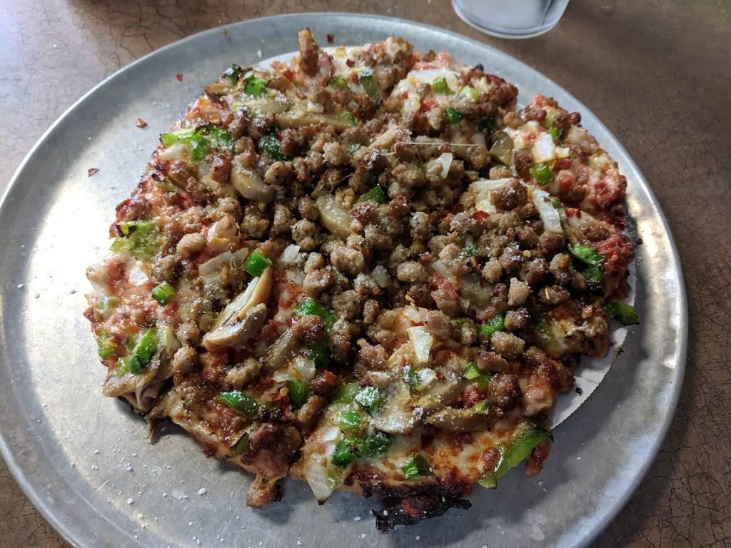 Bills Pizza Pub | restaurant | 1431 NC-68, Oak Ridge, NC 27310, USA | 3366441540 OR +1 336-644-1540