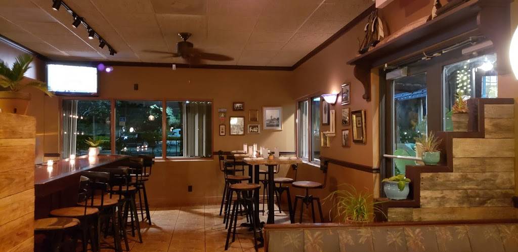 Driftwood | restaurant | 2005 Federal Hwy, Boynton Beach, FL 33435, USA | 5617334782 OR +1 561-733-4782