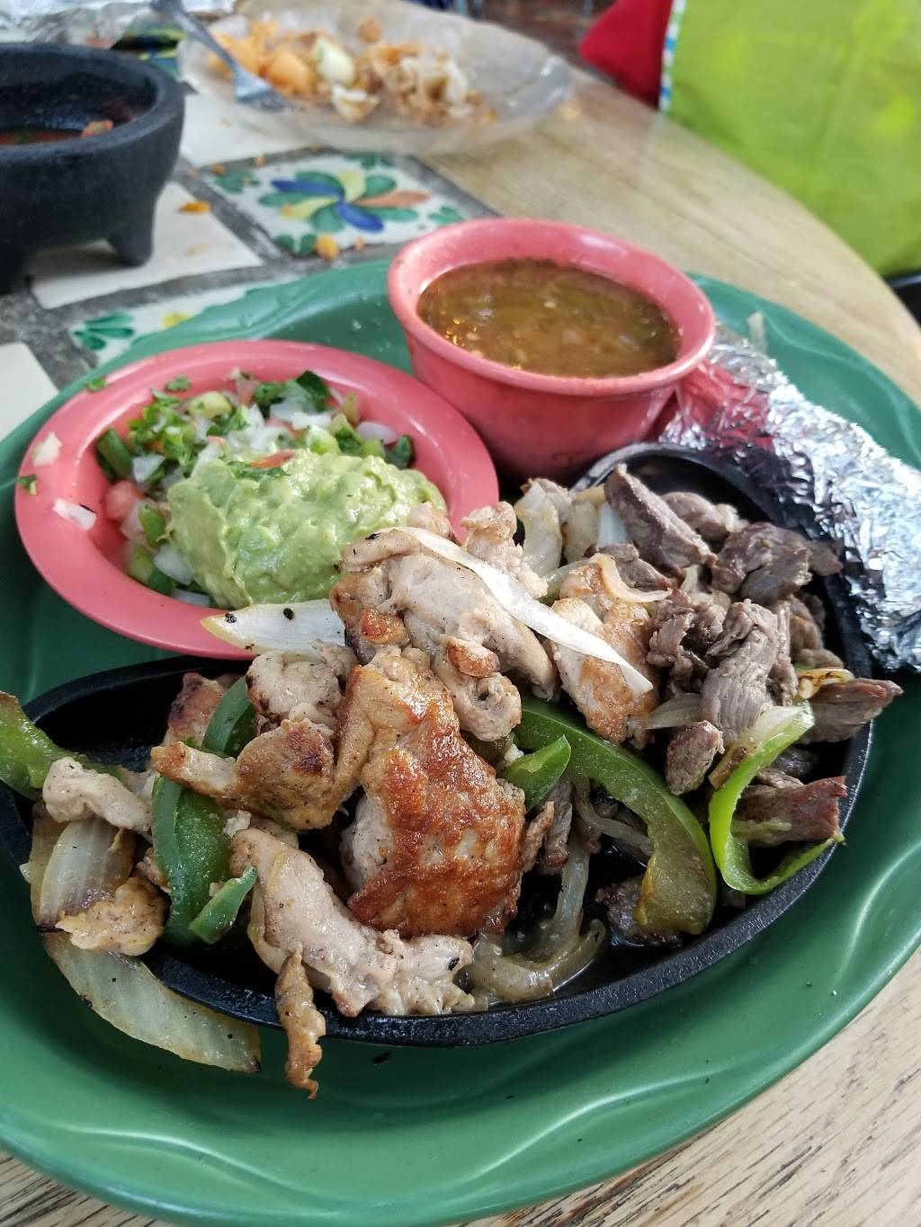 Las Casuelas Nuevas | restaurant | 70050 CA-111, Rancho Mirage, CA 92270, USA | 7603288844 OR +1 760-328-8844