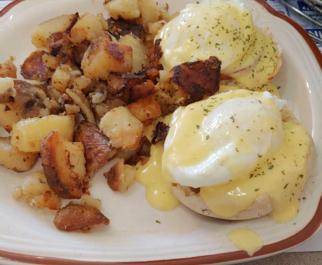 Beckys Place | restaurant | 603 Scenery Dr, Elizabeth, PA 15037, USA | 4127516200 OR +1 412-751-6200