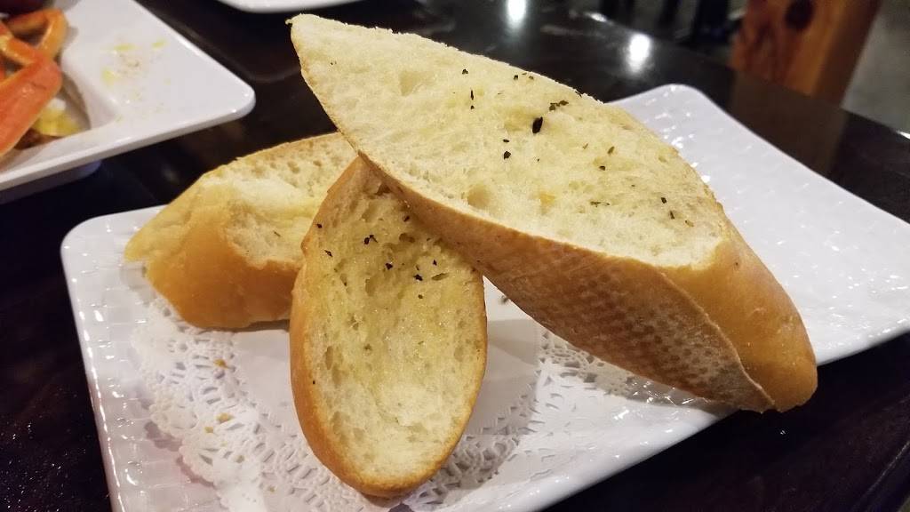 Crab Boat Restaurant | restaurant | 1029 US-51 suite a, Madison, MS 39110, USA | 6017909787 OR +1 601-790-9787