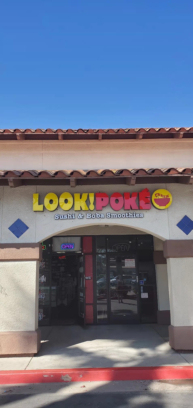 LOOK!POKE | restaurant | 1877 E Daily Dr D-2, Camarillo, CA 93010, USA | 8053888805 OR +1 805-388-8805