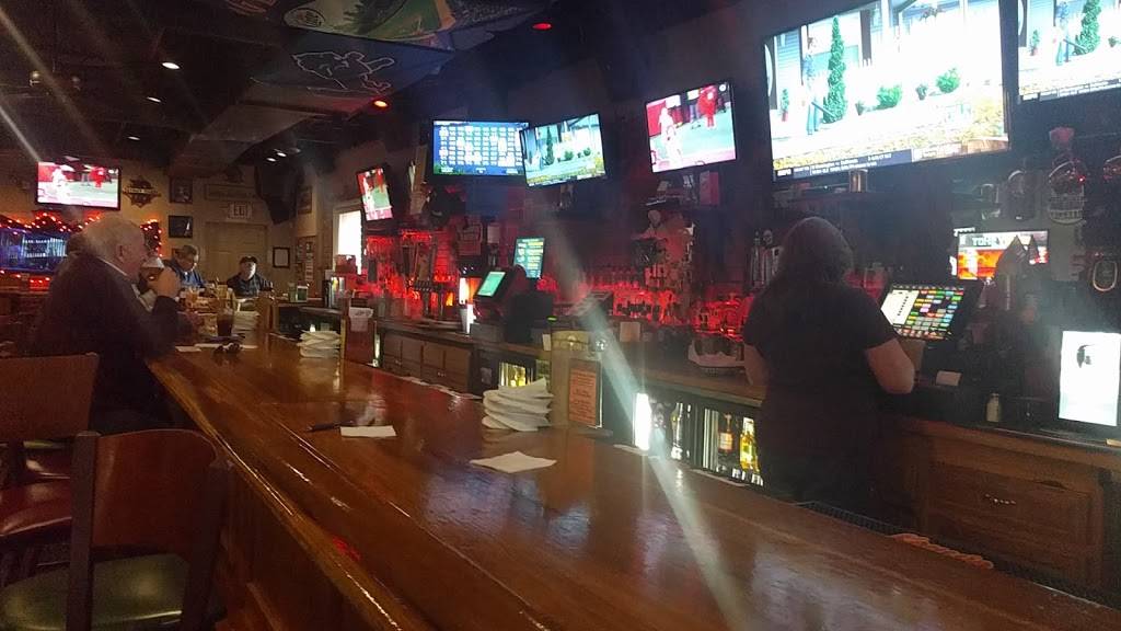 Sports Venue Bar & Grill | restaurant | 6327 Middlebelt Rd, Garden City, MI 48135, USA | 7345253134 OR +1 734-525-3134