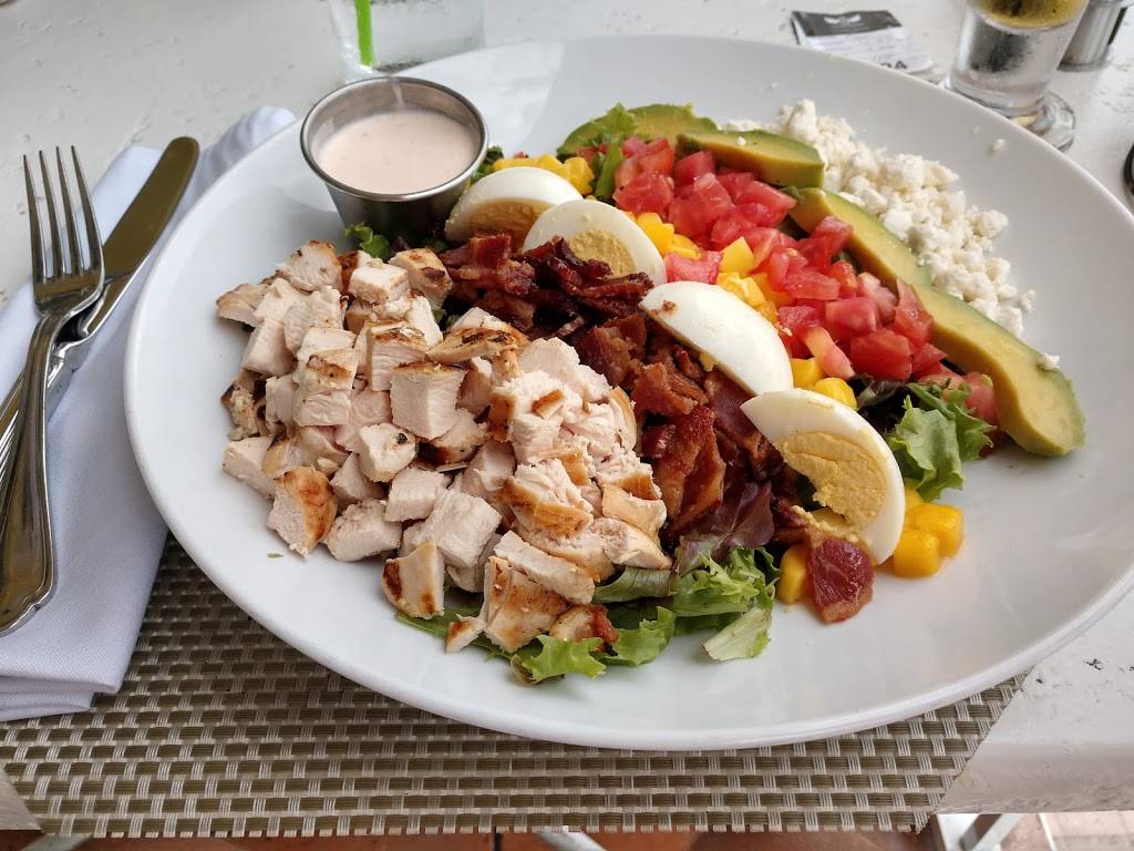 Gus Grille | restaurant | 103800 Overseas Highway, MM 103.8, Key Largo, FL 33037, USA | 3054530000 OR +1 305-453-0000