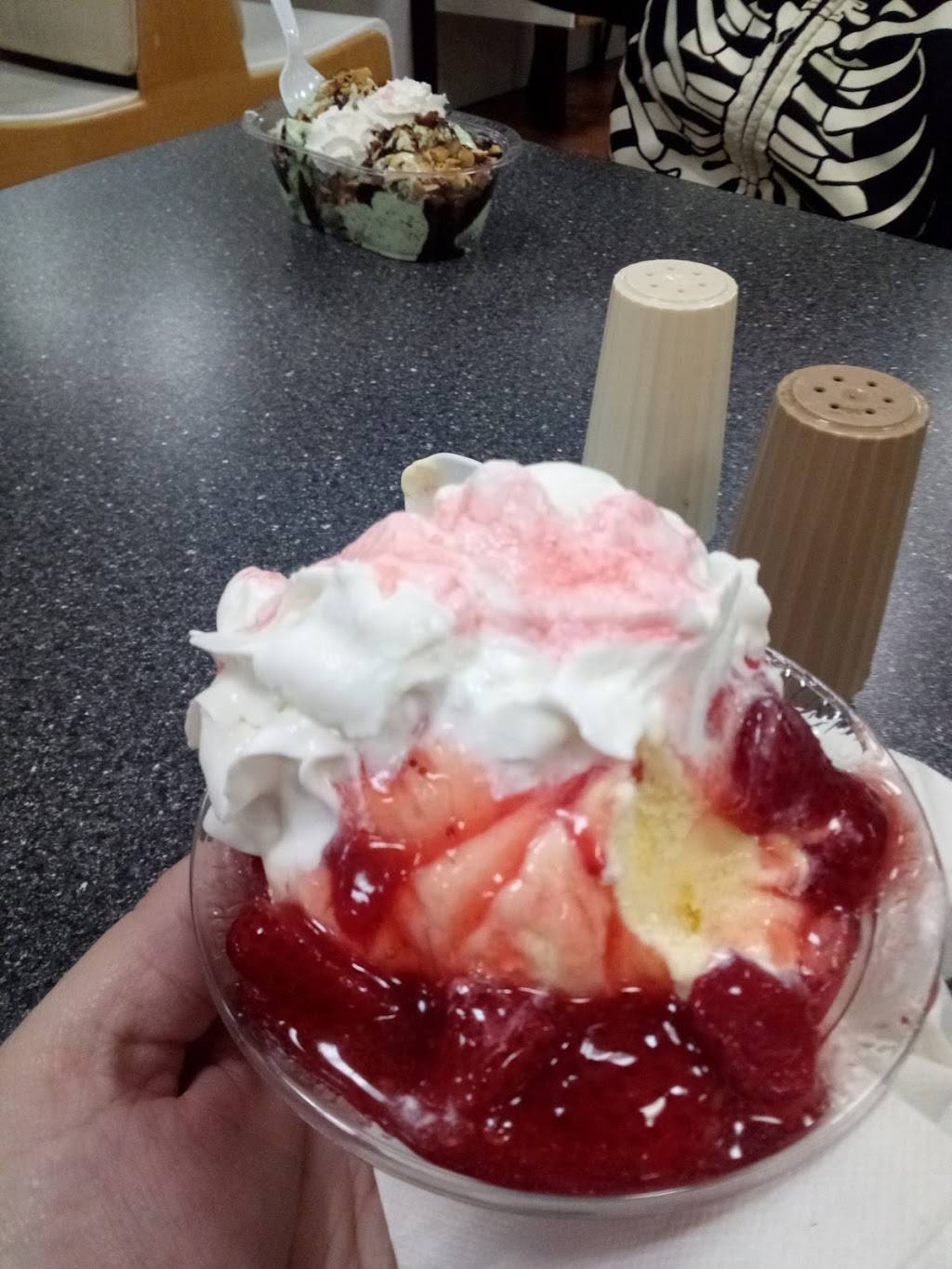 Braums Ice Cream & Burger Restaurant | restaurant | 7101 S Broadway Ave, Tyler, TX 75703, USA | 9035343973 OR +1 903-534-3973